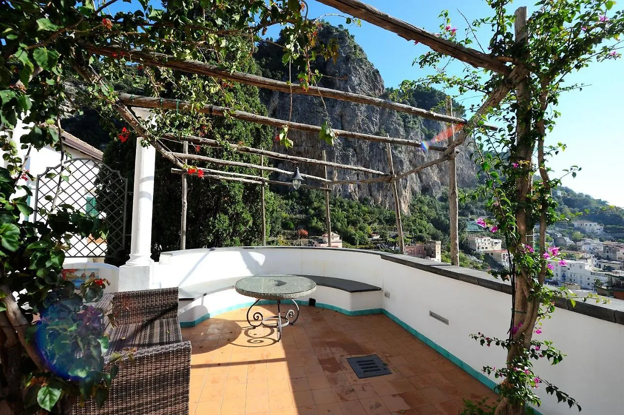 ** Konukevi Villa Annalara Amalfi İtalya
